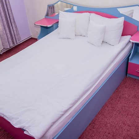 Hotel Yax Cîmpeni Værelse billede