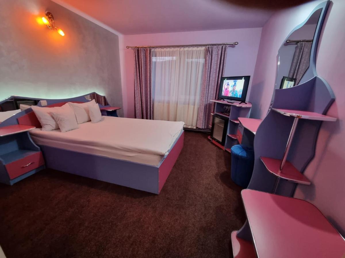 Hotel Yax Cîmpeni Værelse billede