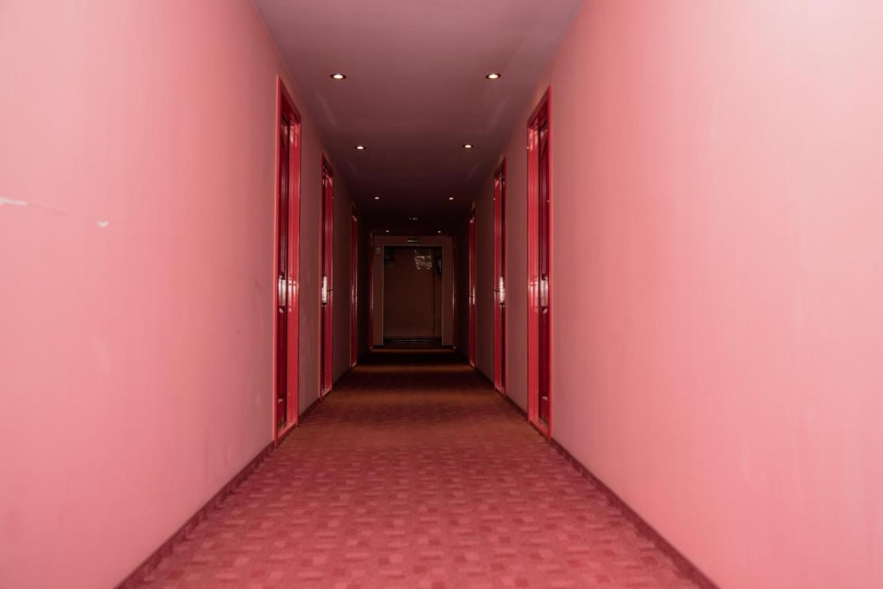 Hotel Yax Cîmpeni Eksteriør billede