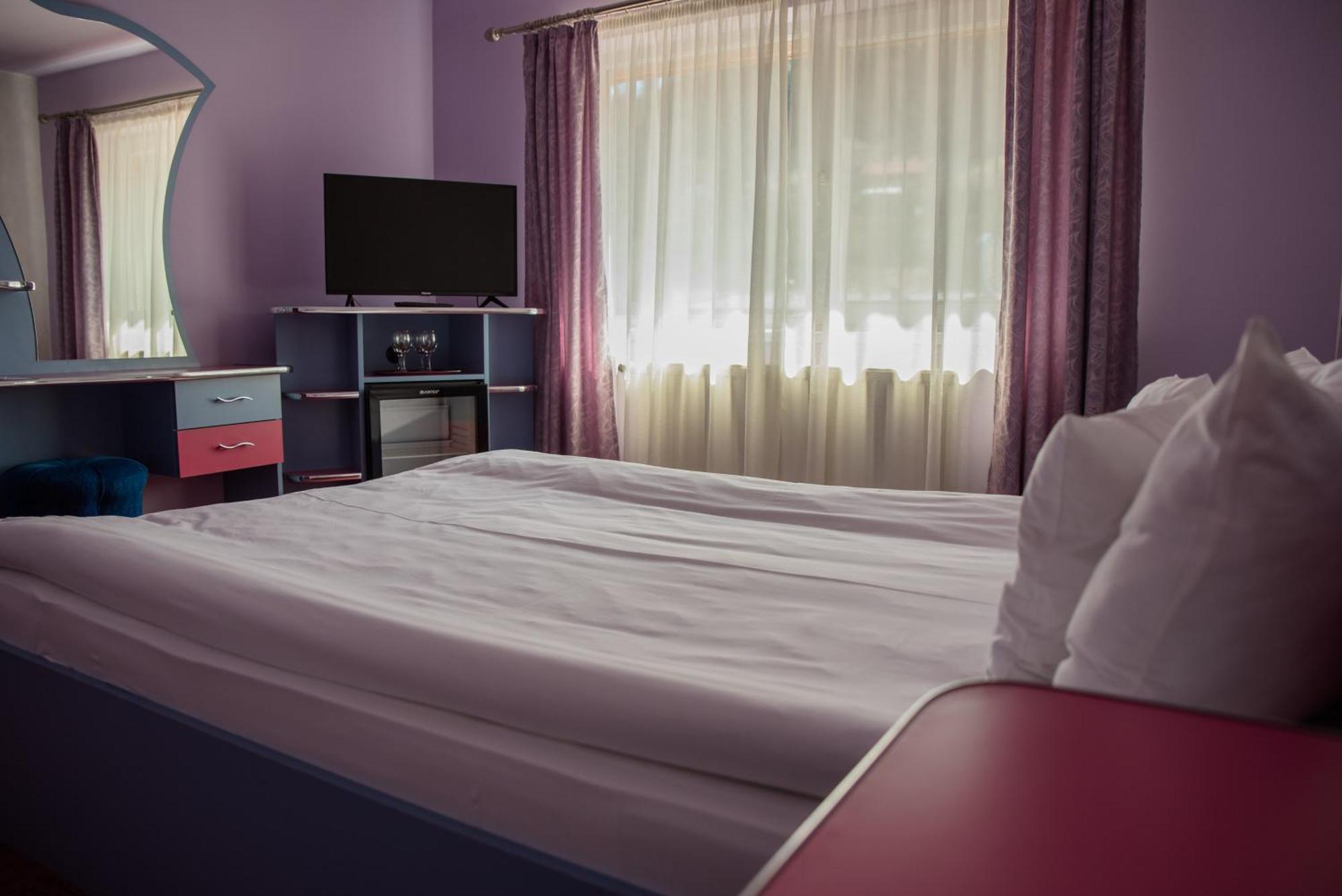Hotel Yax Cîmpeni Værelse billede