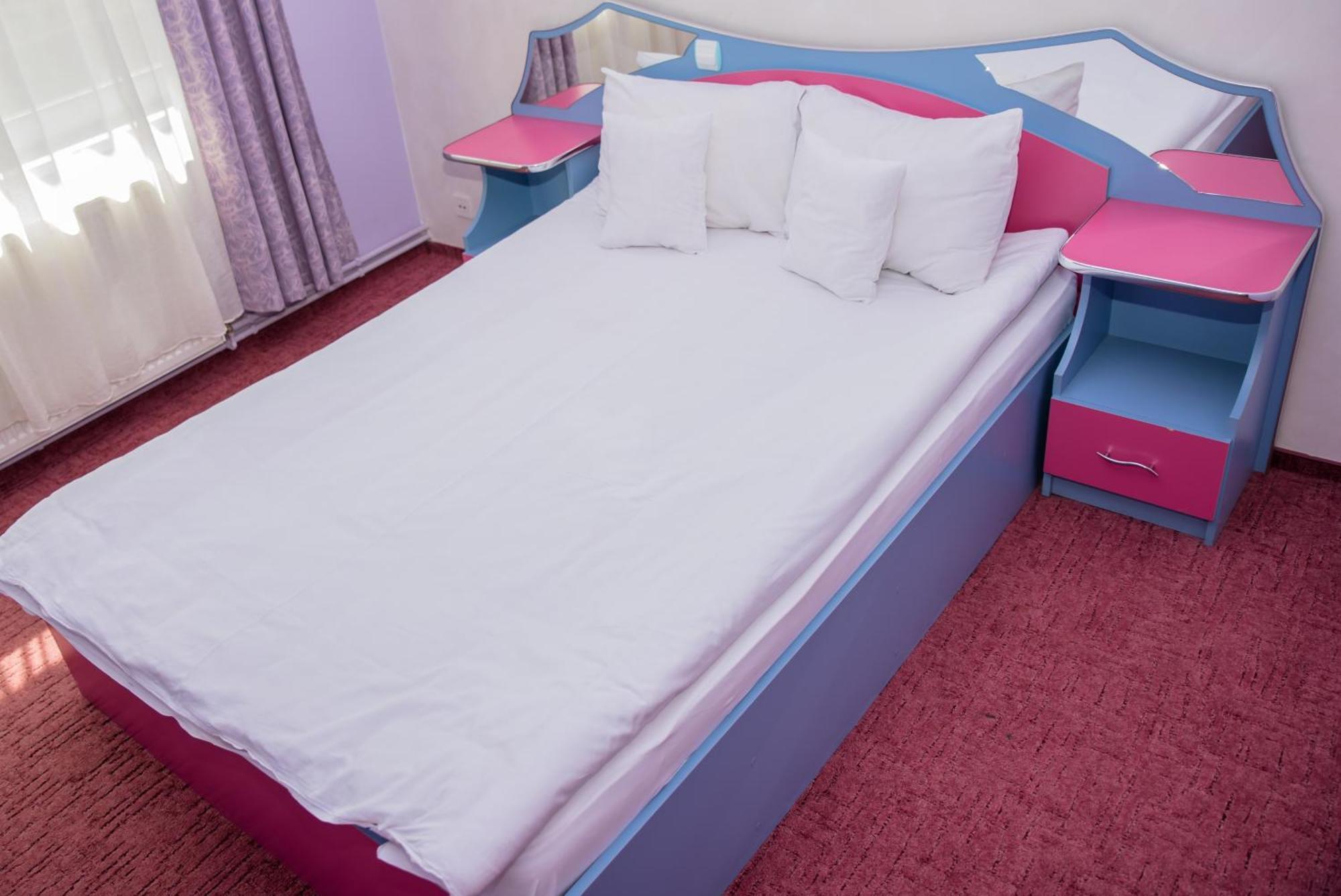 Hotel Yax Cîmpeni Værelse billede